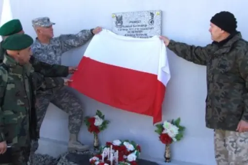 Odsłonięcie tablicy ku czci por. Kurowskiego