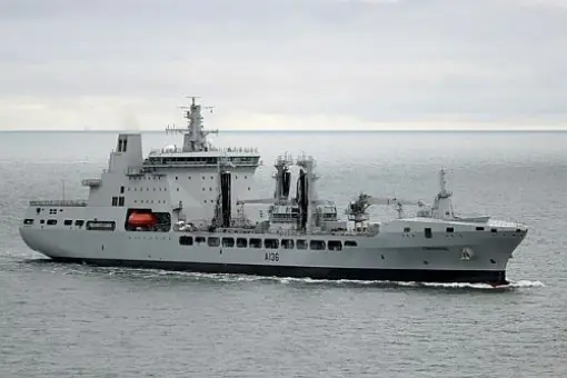 RFA Tidespring w linii