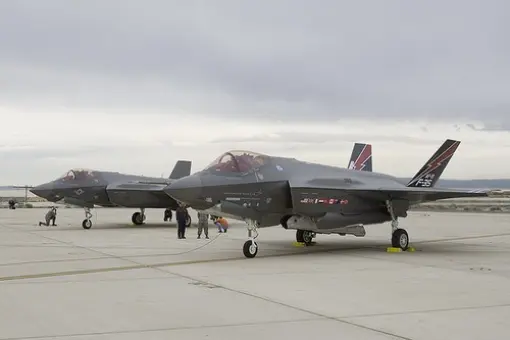 Uziemienie F-35