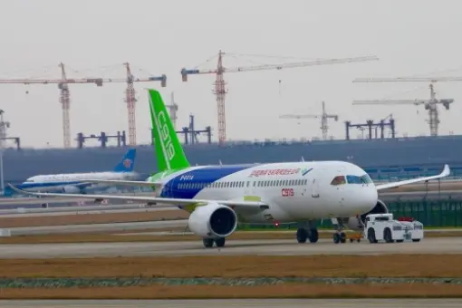 Próby kołowania C919