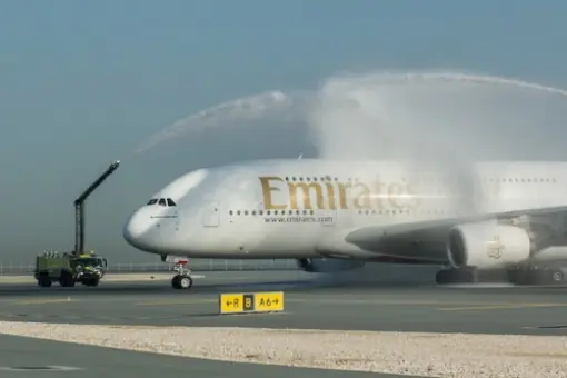 A380 ląduje w Dosze