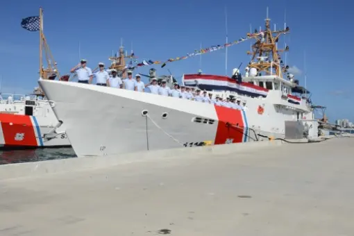 USCGC Joseph Napier w linii