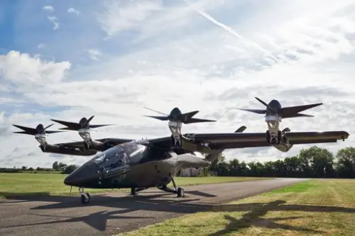 Prototyp samolotu eVTOL VX4 gotowy do testów