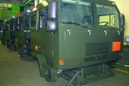 Kabiny opancerzone dla Jelczy