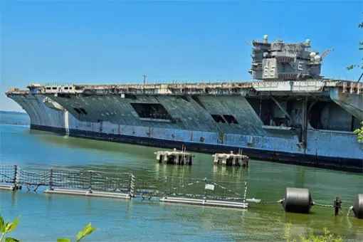418,5 mln USD na złomowanie USS Enterprise