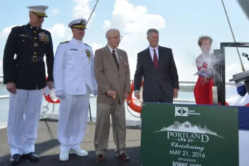 Chrzest USS Portland