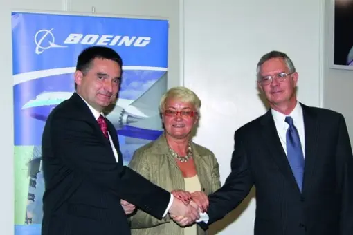 Umowa o współpracy Boeinga i WB Electronics