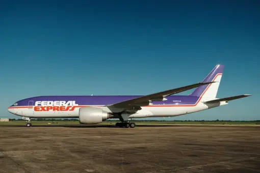 Upamiętnienie założyciela FedEx