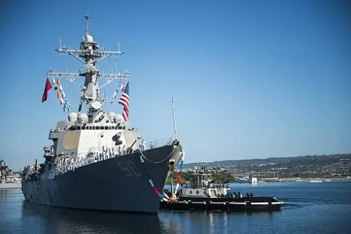 Powrót USS Chafee
