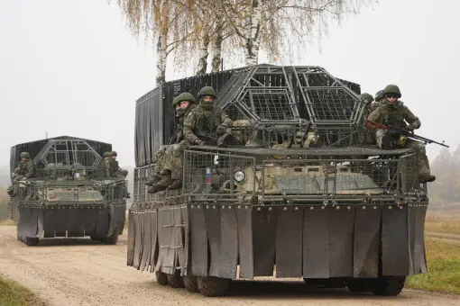 Nowe osłony BTR-82A