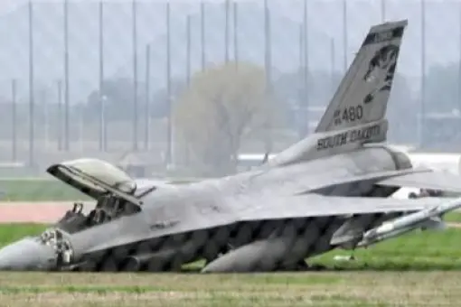 F-16C rozbił się w Południowej Dakocie