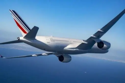Air France ogłaszają plany na zimę