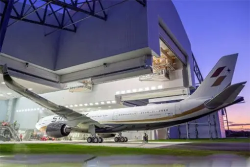 Starlux odebrały A330-900