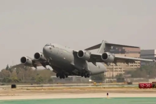 Australia zakupi dwa dodatkowe C-17