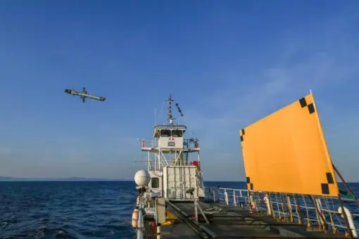 Akeron LP przeciwko celowi morskiemu