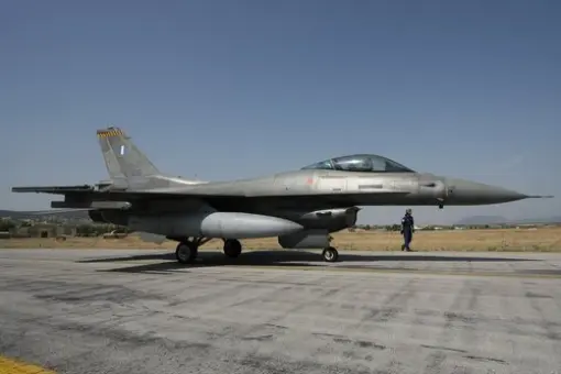 Zderzenie greckich F-16, pilot zginął