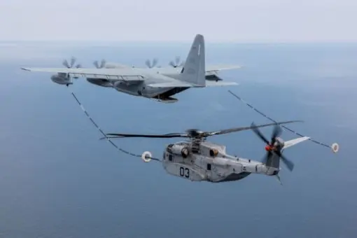 Próba tankowania CH-53K
