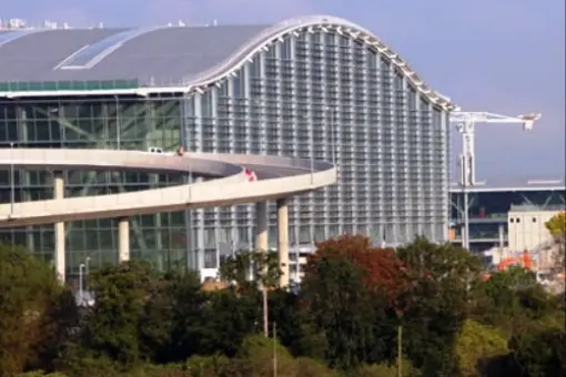 5 terminal Heathrow otwarty