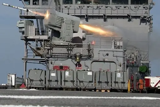 Testy ogniowe USS Iwo Jima