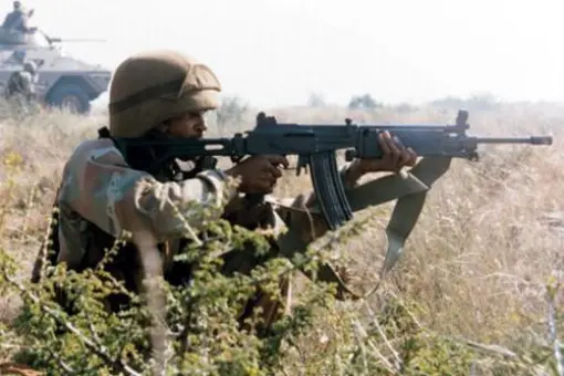 R4 pozostanie w służbie