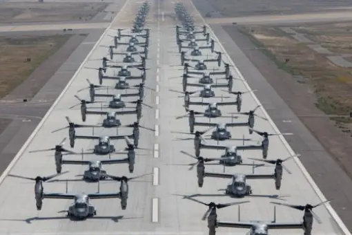 Elephant walk MV-22 i CH-53