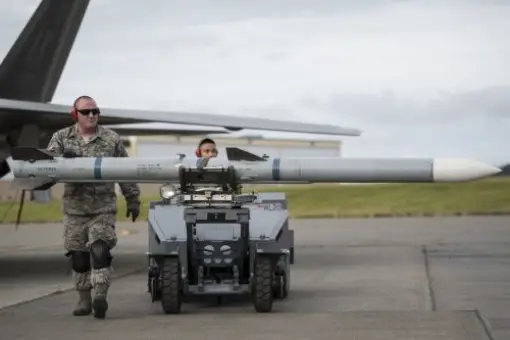 Prace nad AIM-260