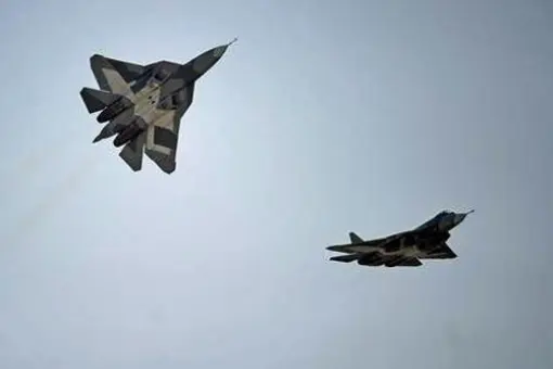 100 lotów PAK FA 