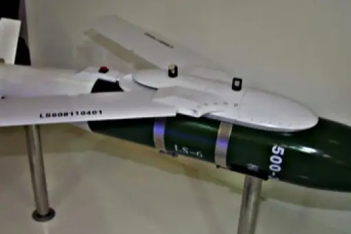 Chiński JDAM na Le Bourget