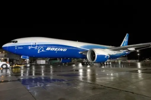 B777 Freighter po malowaniu