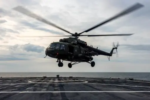 PJOS współdziała z USS Mount Whitney
