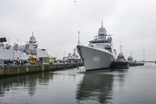 Powrót HNLMS De Ruyter