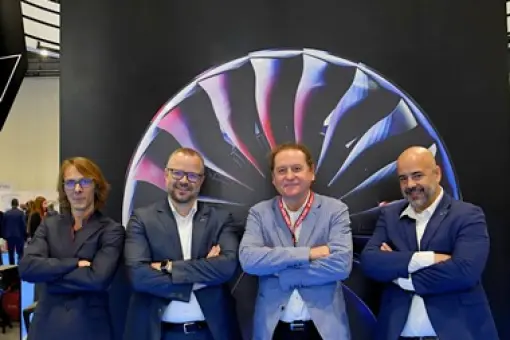 Zacieśnienie współpracy LOTAMS i Embraera