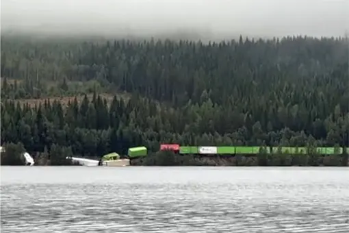 W Szwecji wykoleił się pociąg z amunicją