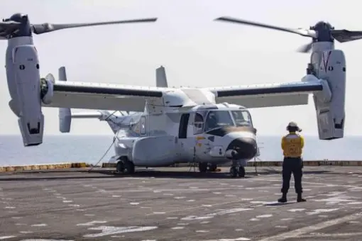 Próby CMV-22B na LPD