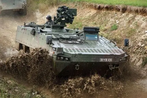 Słoweńskie JLTV z M153 CROWS