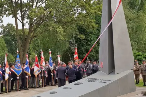 Odsłonięcie pomnika Chwała Lotnikom Polskim