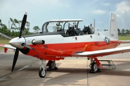 Kolejne eksportowe T-6