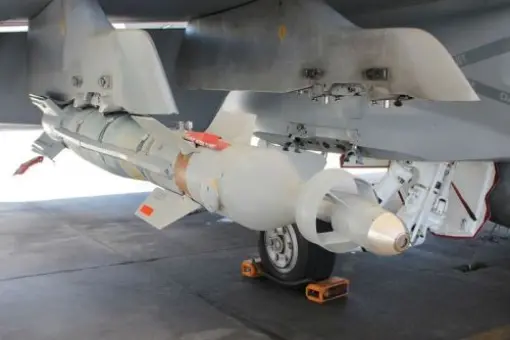 AU poszukuje dostawcy bomb GBU-12