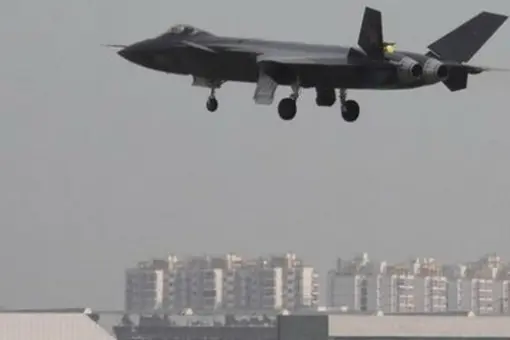 J-20 w powietrzu!