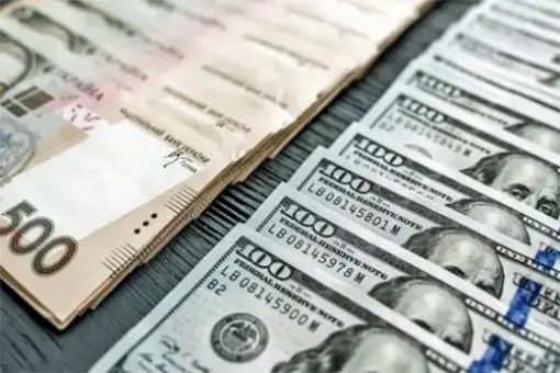 Ukraina wyprzedaje waluty obce