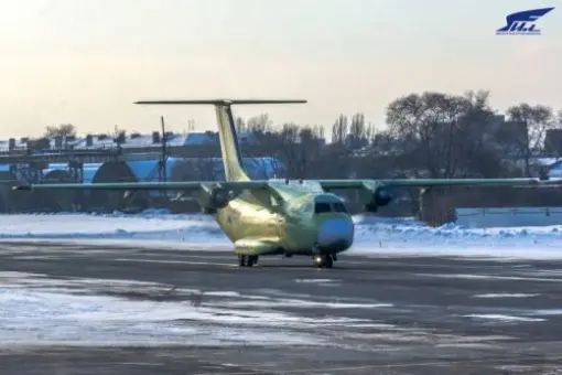 Próby kołowania Ił-112W