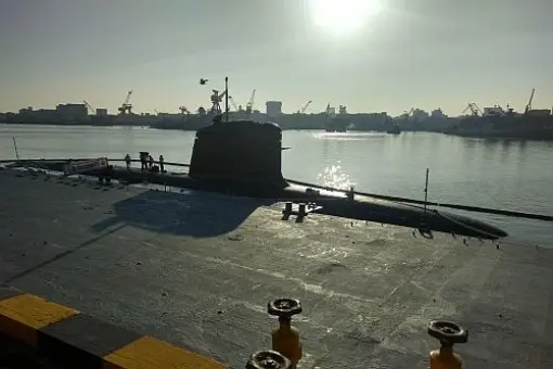 INS Kalvari w linii