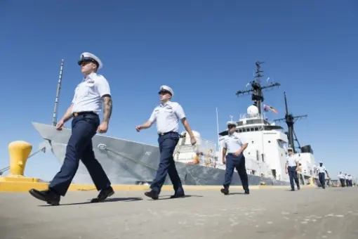 USCGC Boutwell przekazany