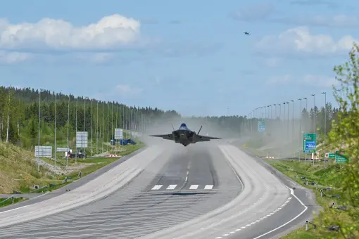 Finlandia kupuje AIM-120D-3