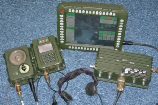 Fonet na próbach w Indiach