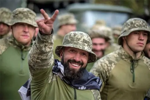 Gruzini, Brytyjczycy i Amerykanie