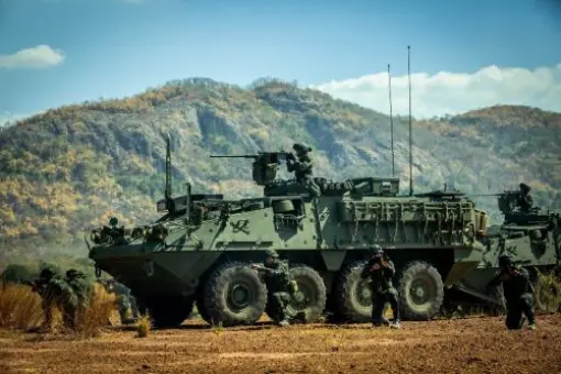 Opóźnienie tajskich Strykerów