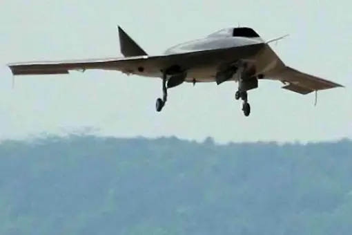 Model bojowego bsl Dassault oblatany