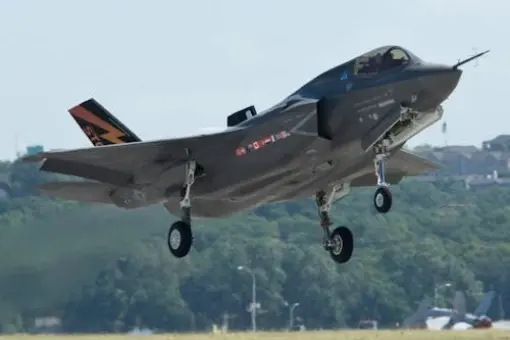 Montaż brytyjskiego F-35 rozpoczęty