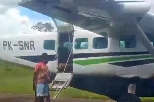 Grand Caravan EX ostrzelany w Indonezji